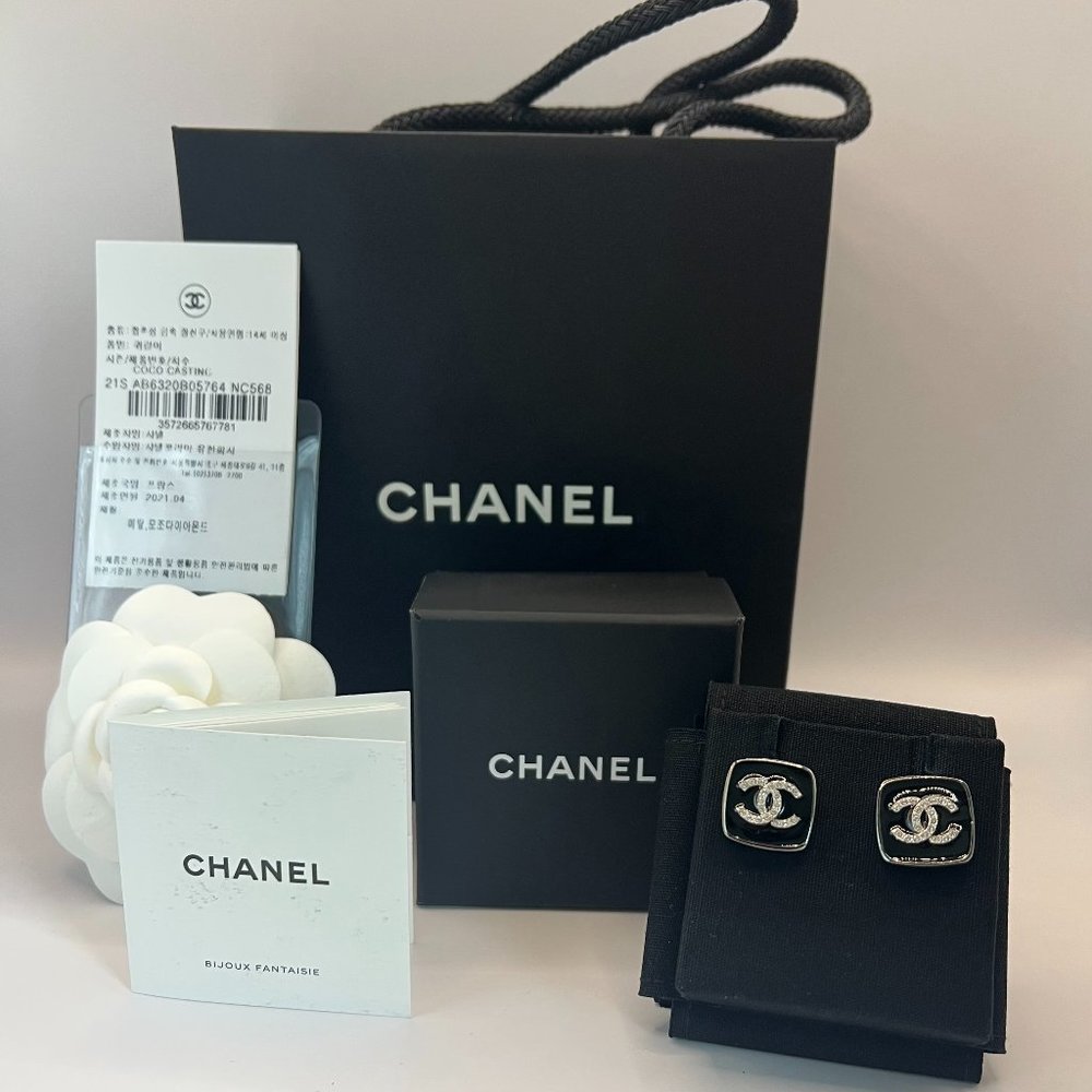 Chanel Earrings COCO CASTING